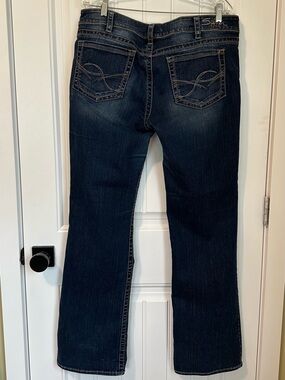 Silver Suki 17” Jeans Women's Dark Blue Bootcut Jeans Size 36